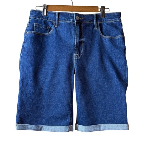 Old Navy Womens Denim Jean Shorts Cuffed Mid Rise Size 14 Summer Staple Stretch - Picture 2 of 11
